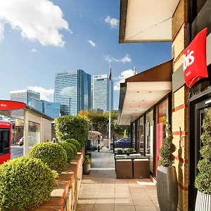 Ibis Docklands Canary Wharf *** London