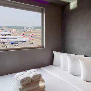 מלון Bloc London Gatwick Airport, הורלי