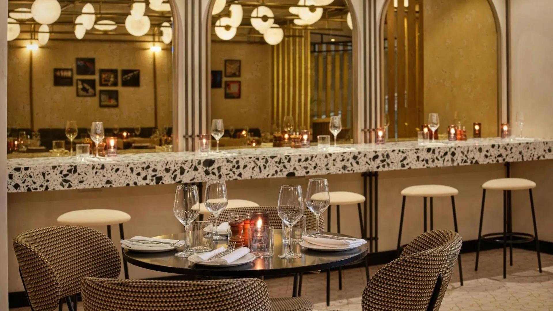 Montcalm East, Autograph Collection Hotel Londres