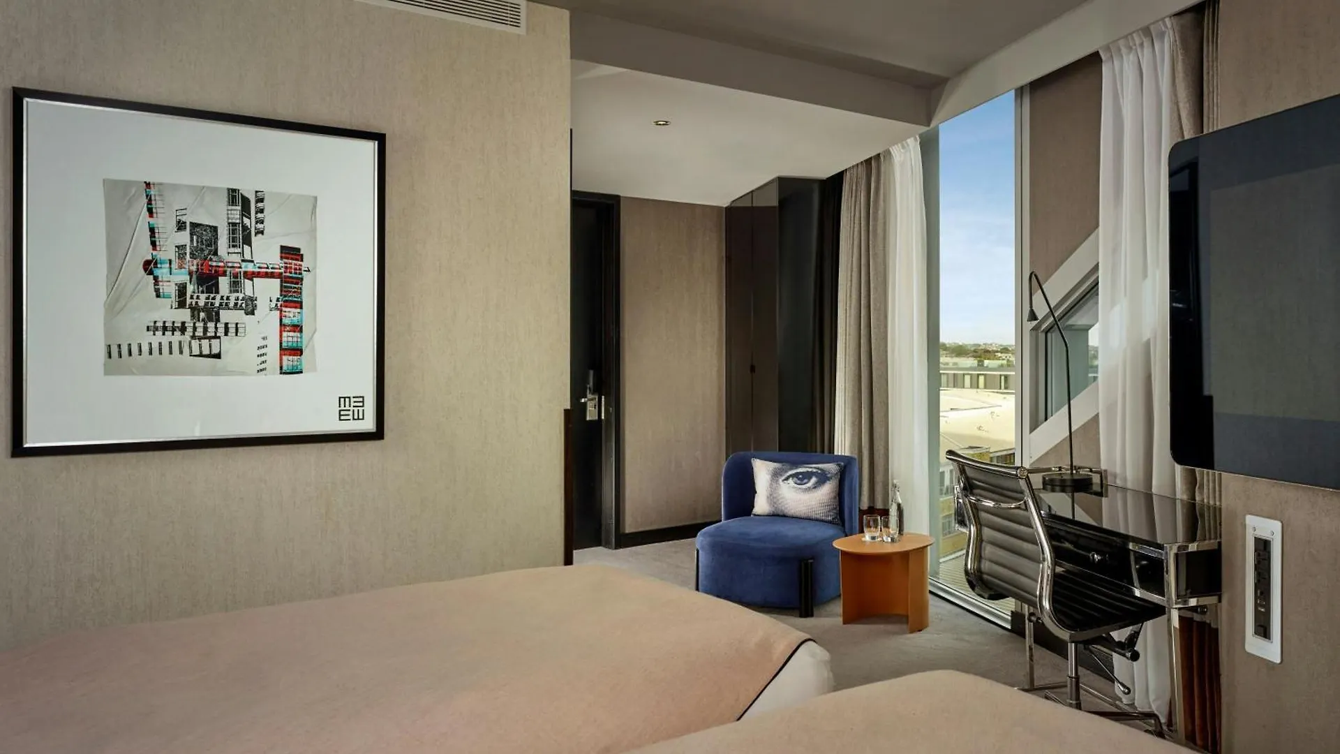 Montcalm East, Autograph Collection Hotel Londres