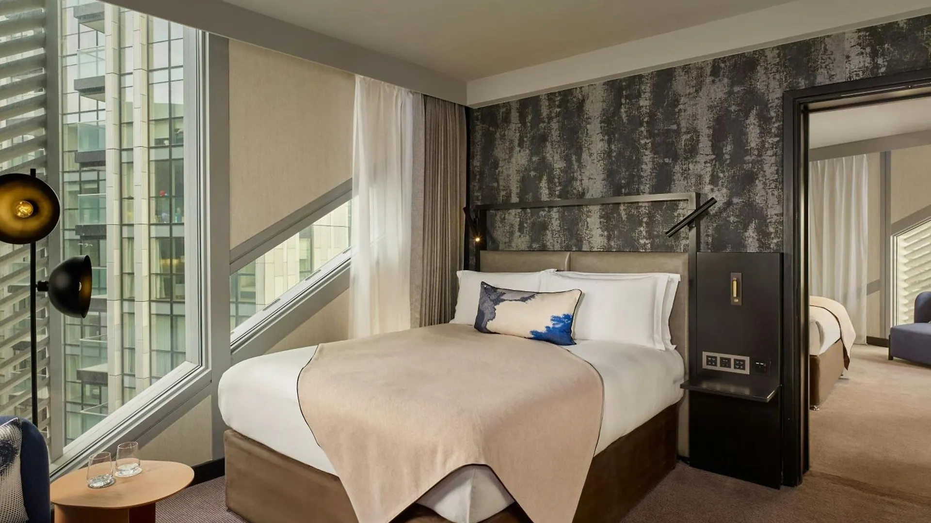 Montcalm East, Autograph Collection Hotel Londres